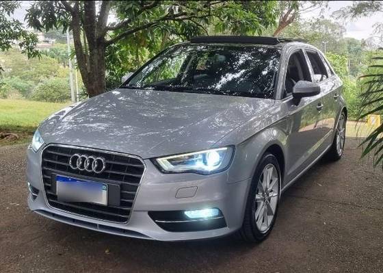 AUDI A3 1.8 TFSI SPORTBACK AMBITION 16V GASOLINA 4P AUTOMÁTICO